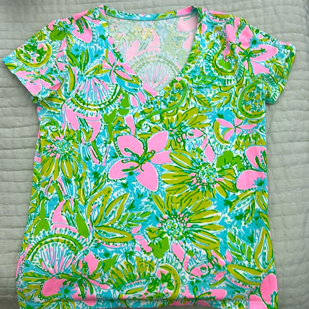 Lilly Pulitzer size L Tee Shirt